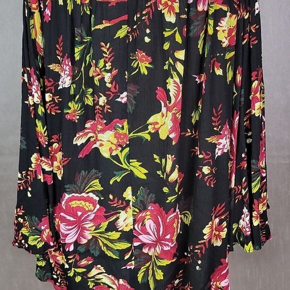 ALYTHEA Floral Cold Shoulder Blouse Medium - Picture 9 of 10